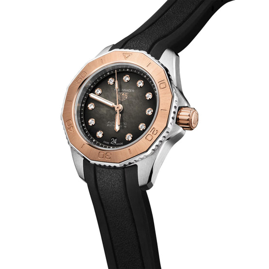 TAG Heuer Aquaracer Professional 200 Date - 30mm-Rubber-Black & White